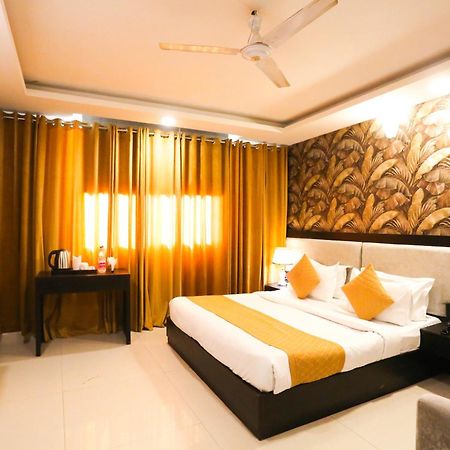Hotel Aashiyana نيودلهي المظهر الخارجي الصورة