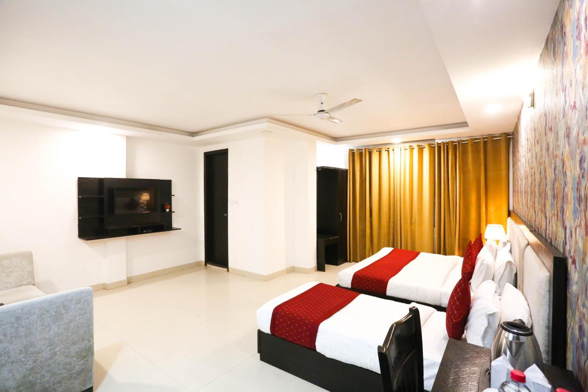 Hotel Aashiyana نيودلهي المظهر الخارجي الصورة