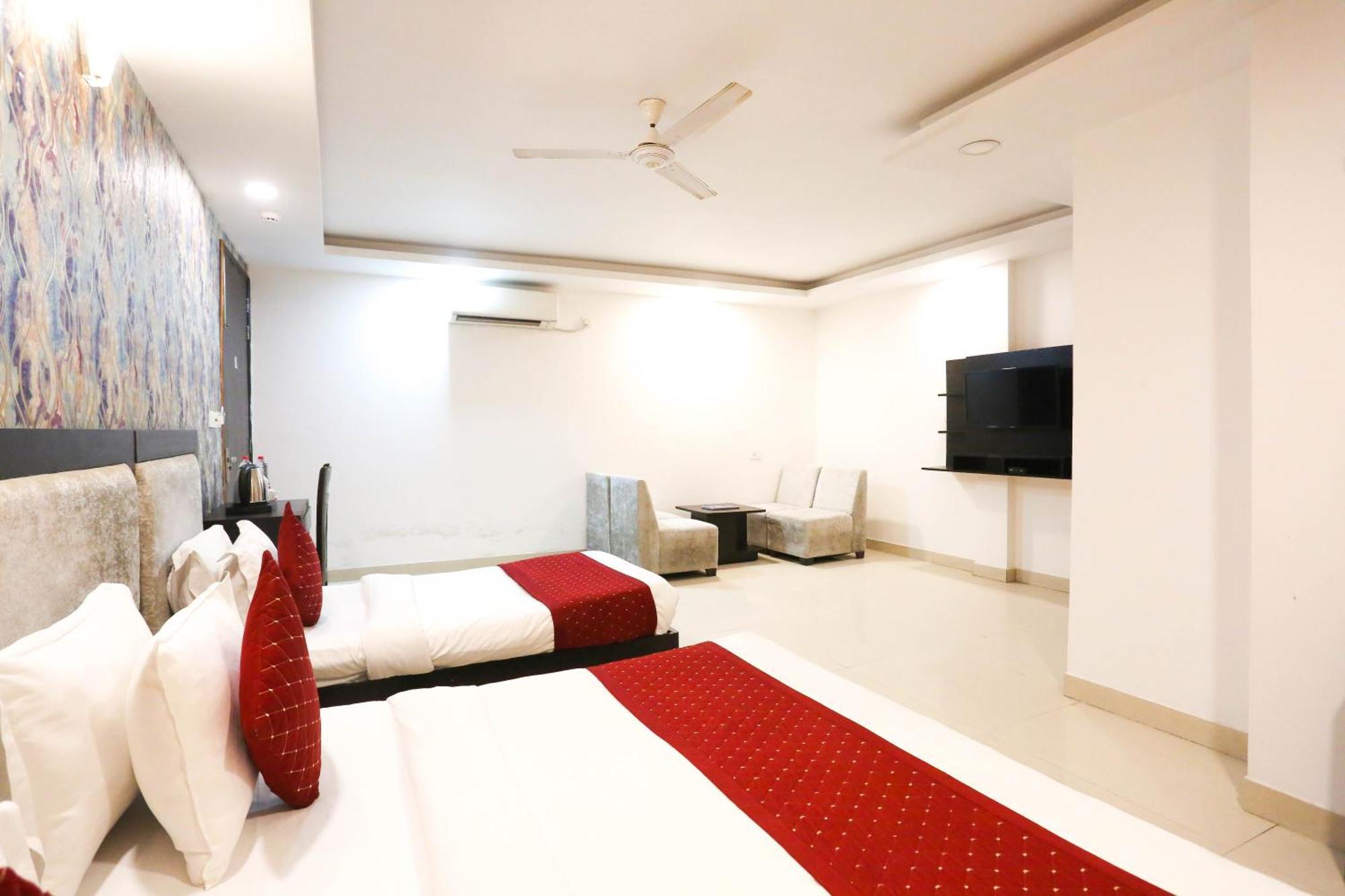 Hotel Aashiyana نيودلهي المظهر الخارجي الصورة