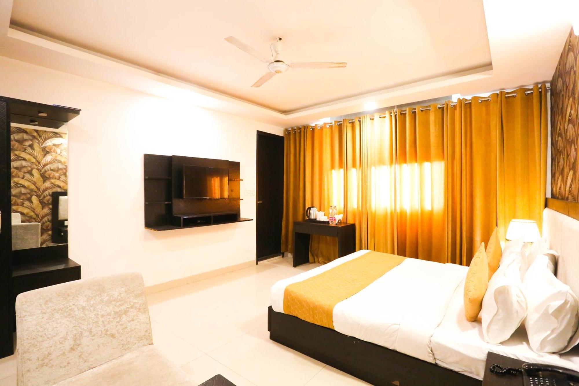 Hotel Aashiyana نيودلهي المظهر الخارجي الصورة